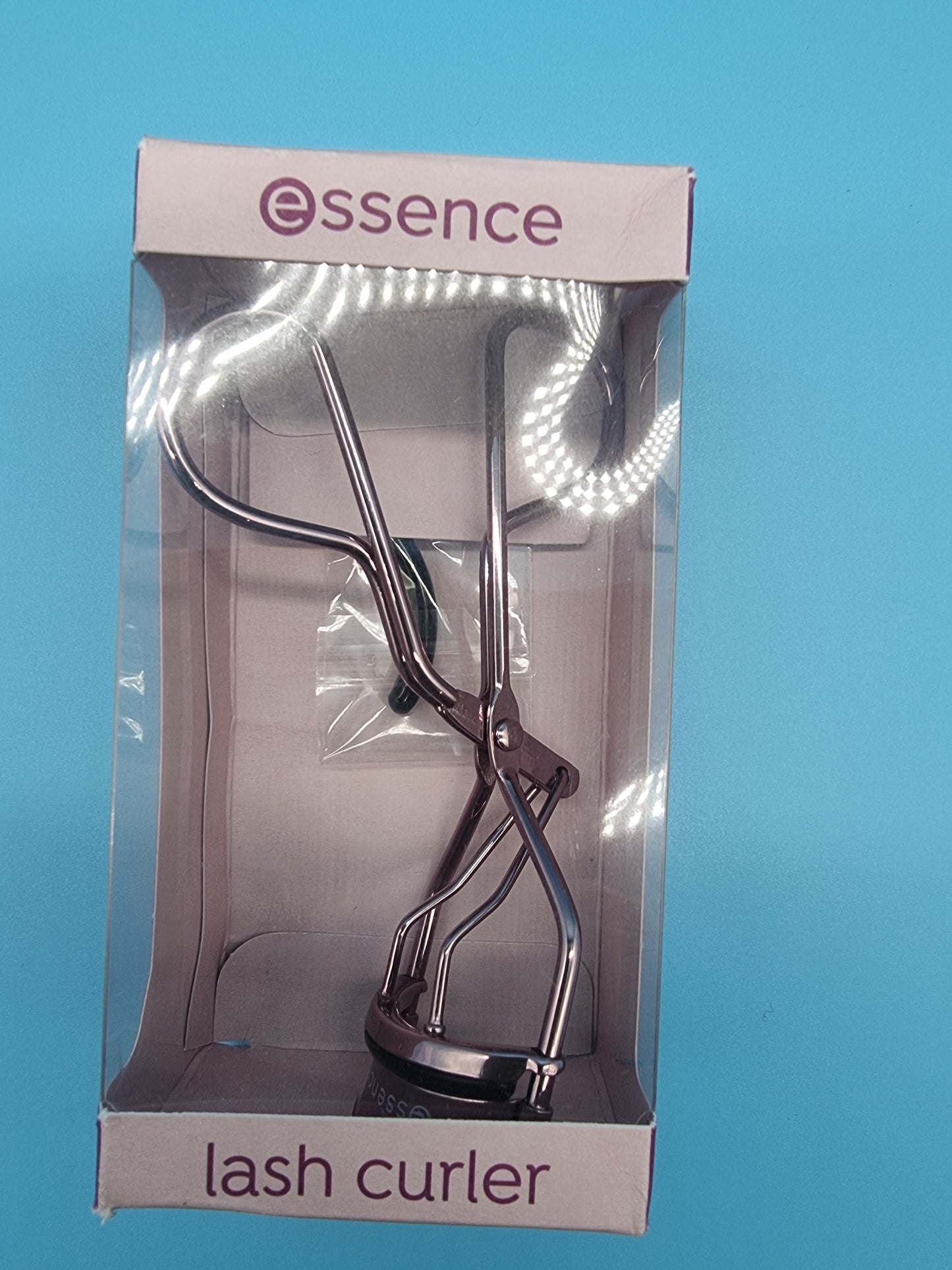 Essence Lash Curler