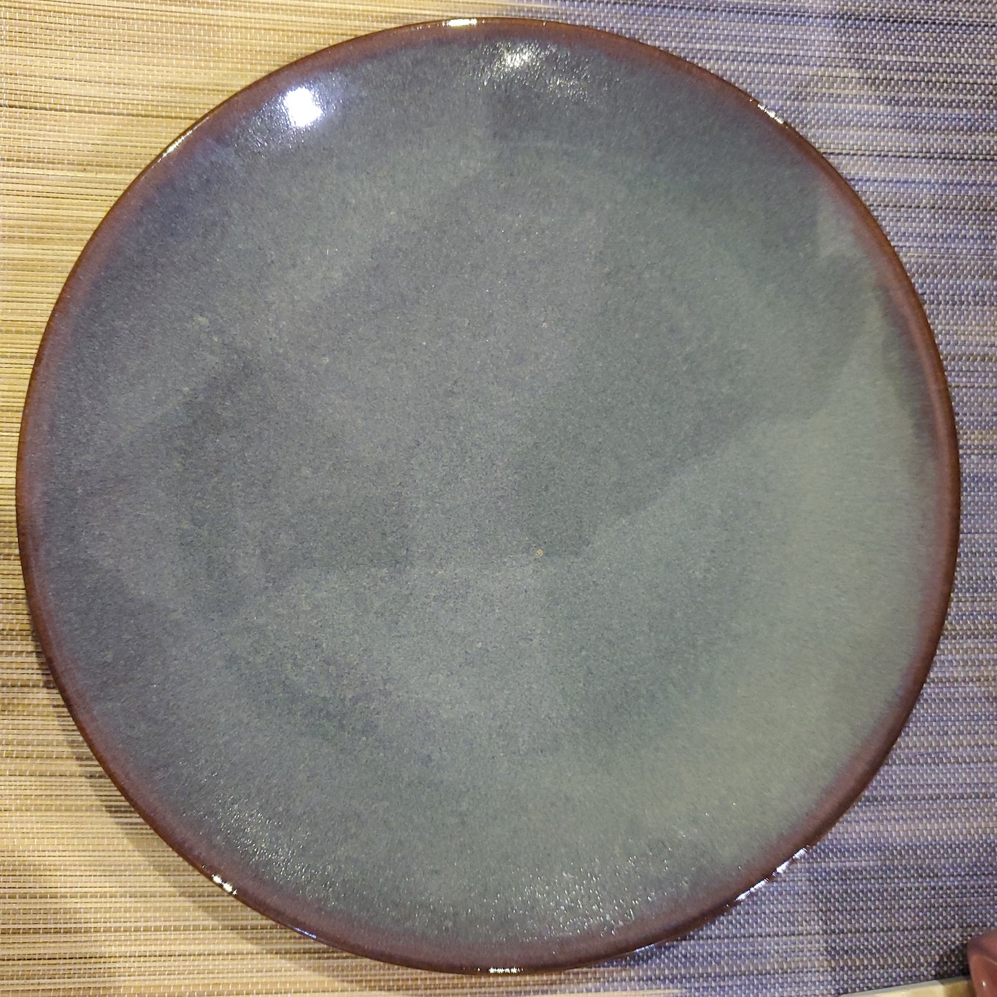 Round Plate 9.5 inch - Vietnam