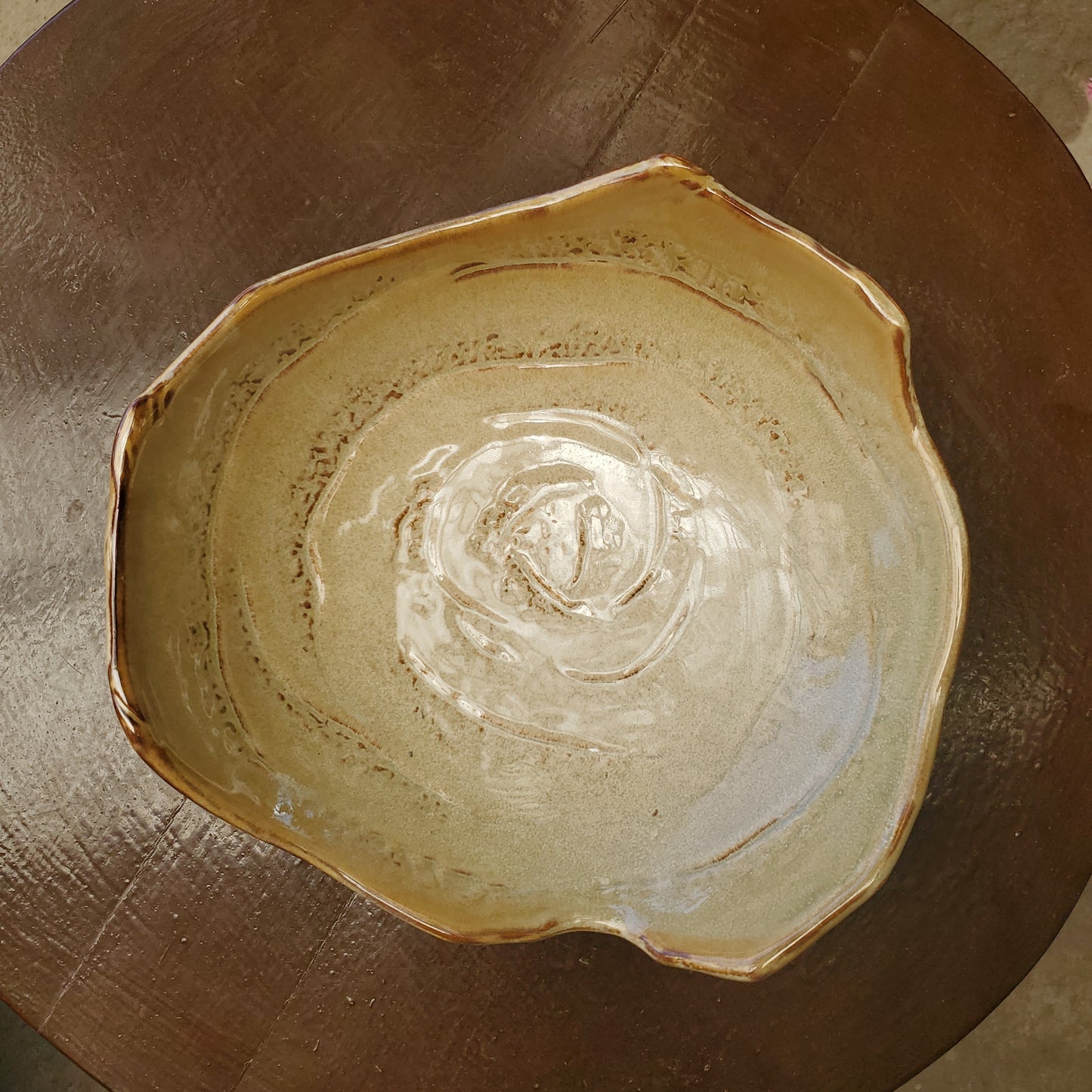 Ceramic Design Plate - Irregular Bowl - White/Brown