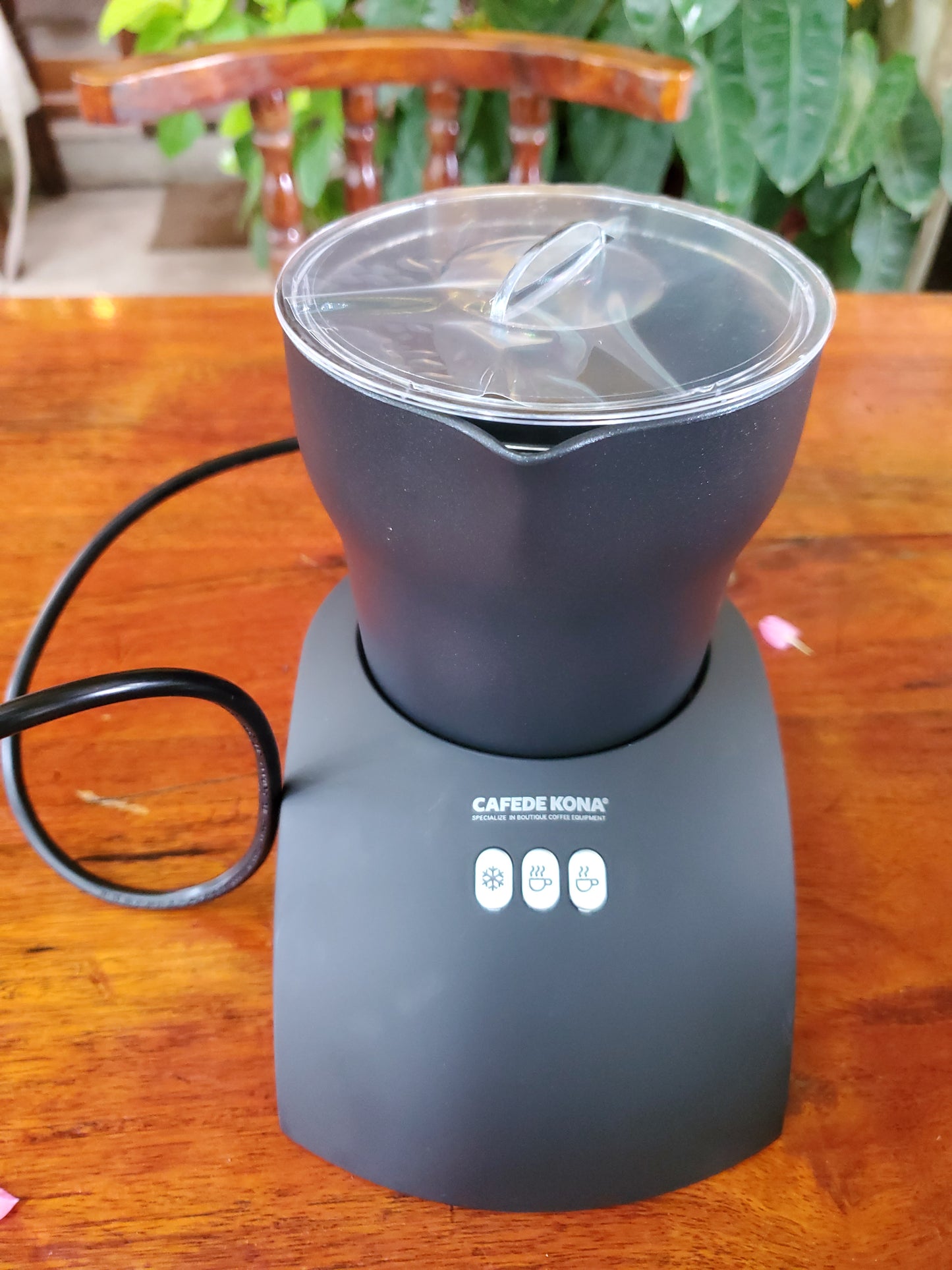 CAFEDE KONA MILK FROTHER/BLENDER