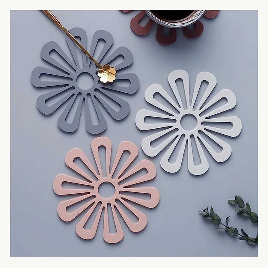 Silicone Flower Shape Coaster Heat Resistant